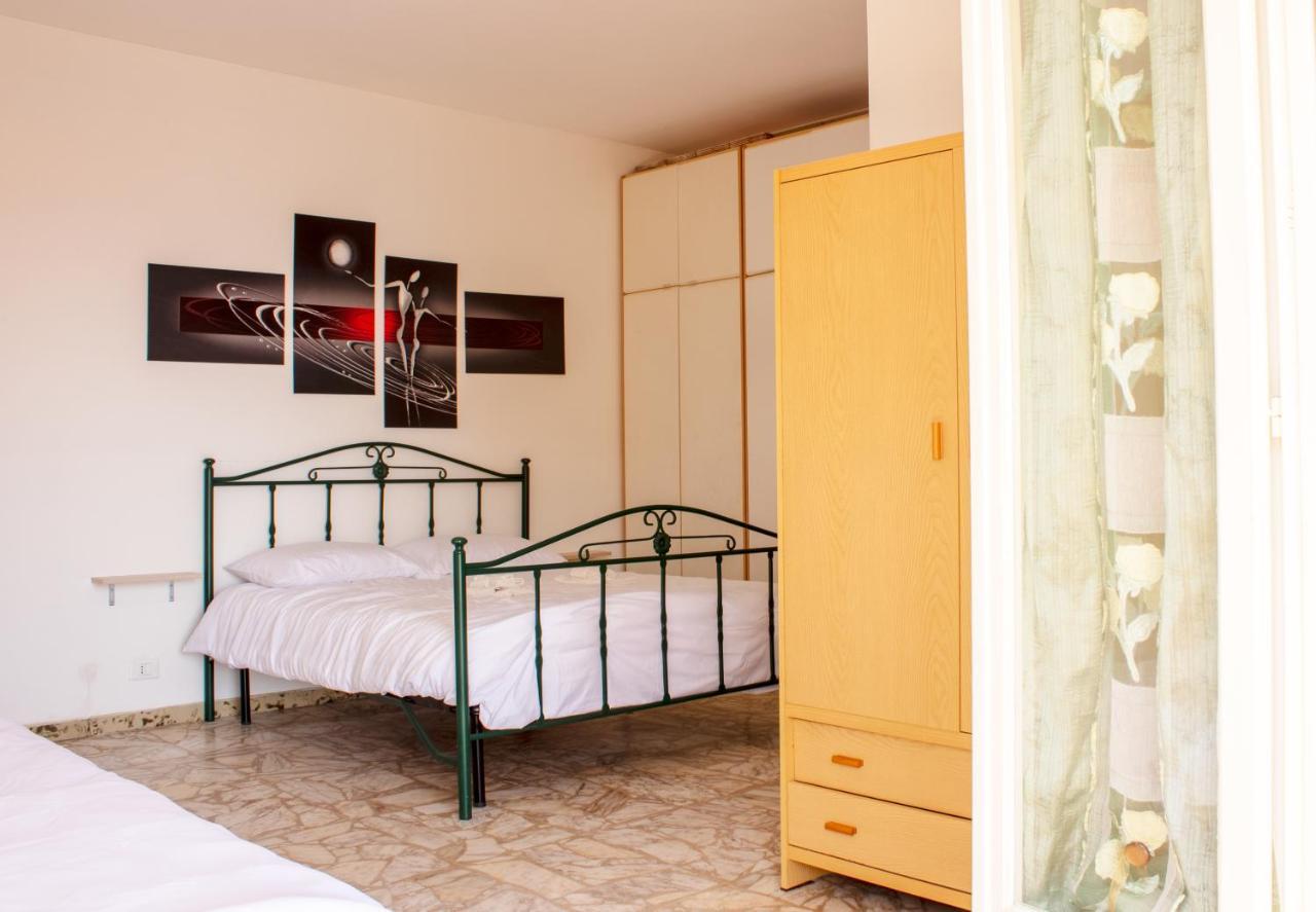 Ferienwohnung Posto Auto Gratuito Relax A 30 Metri Dal Mare Riva Ligure Exterior foto